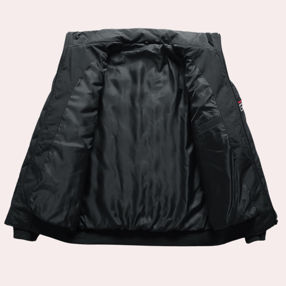Frederik - a smart men's sports windbreaker that combines style and comfort