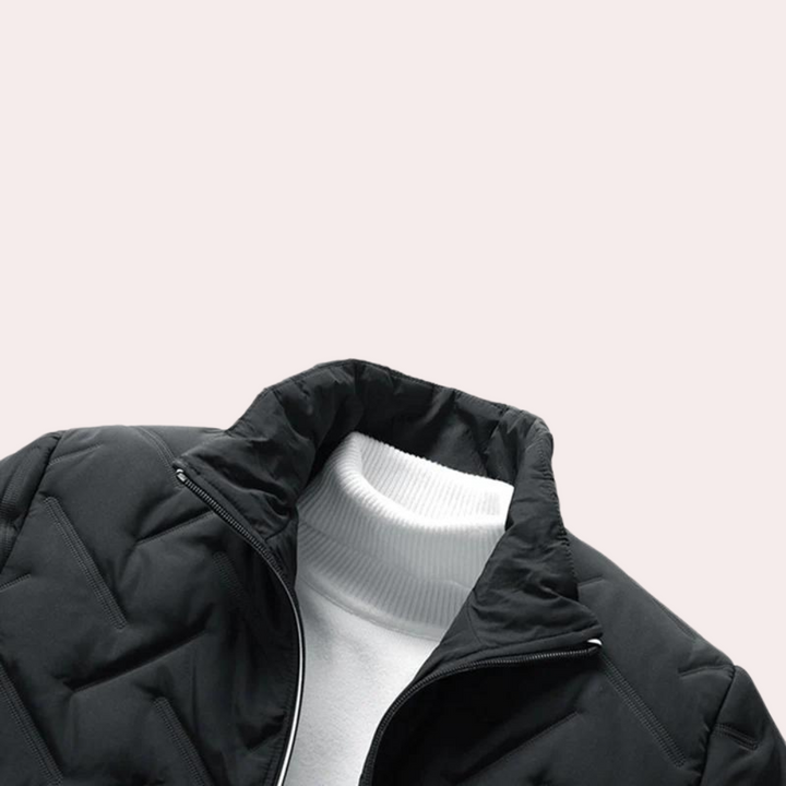 Frederik - a smart men's sports windbreaker that combines style and comfort