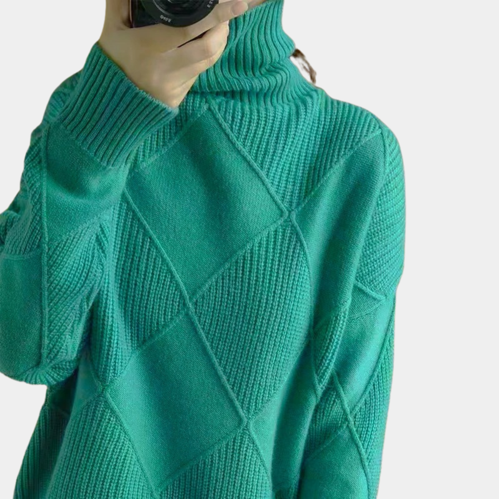 Stylish Ellie women's turtleneck - a pinch of luxury for your collection!