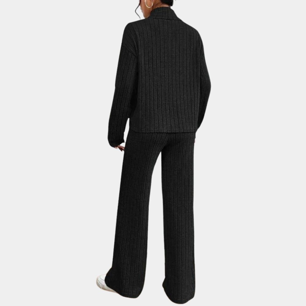 The luxurious Corey 2-piece women's set - the perfect combination of elegance and comfort!