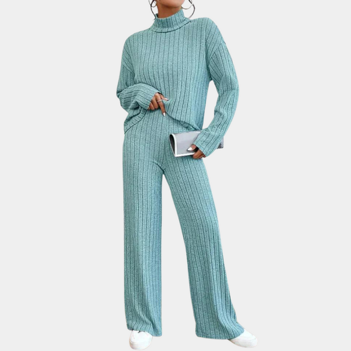 The luxurious Corey 2-piece women's set - the perfect combination of elegance and comfort!