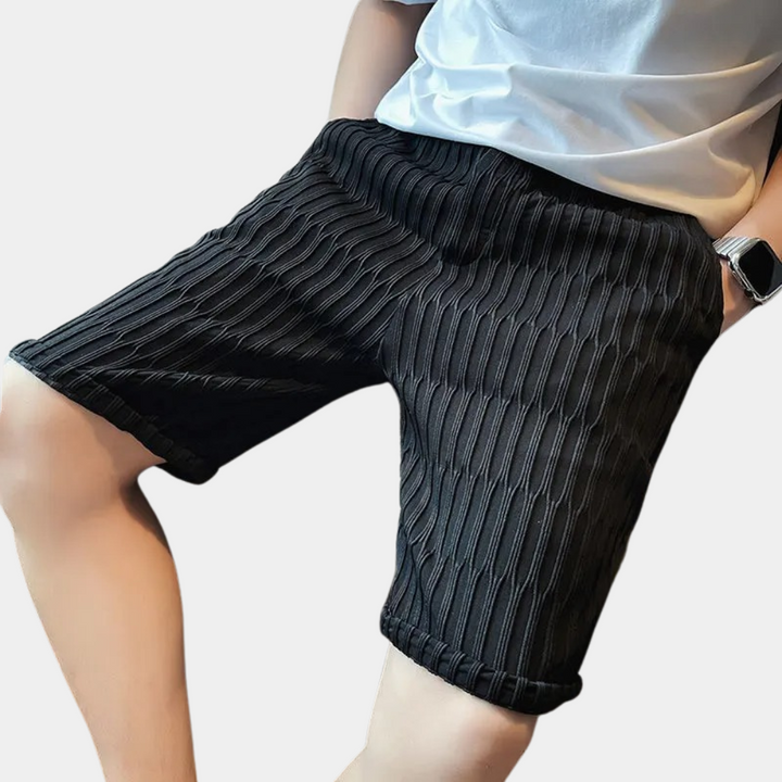 Stylish and elegant men's cropped trousers from Lawrence