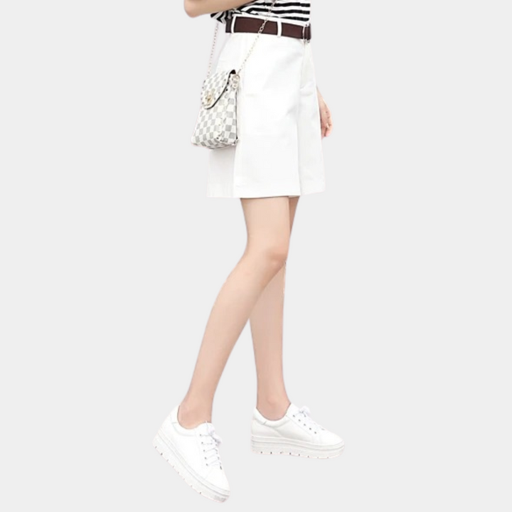 Pierrette - Elegant and comfortable shorts for women