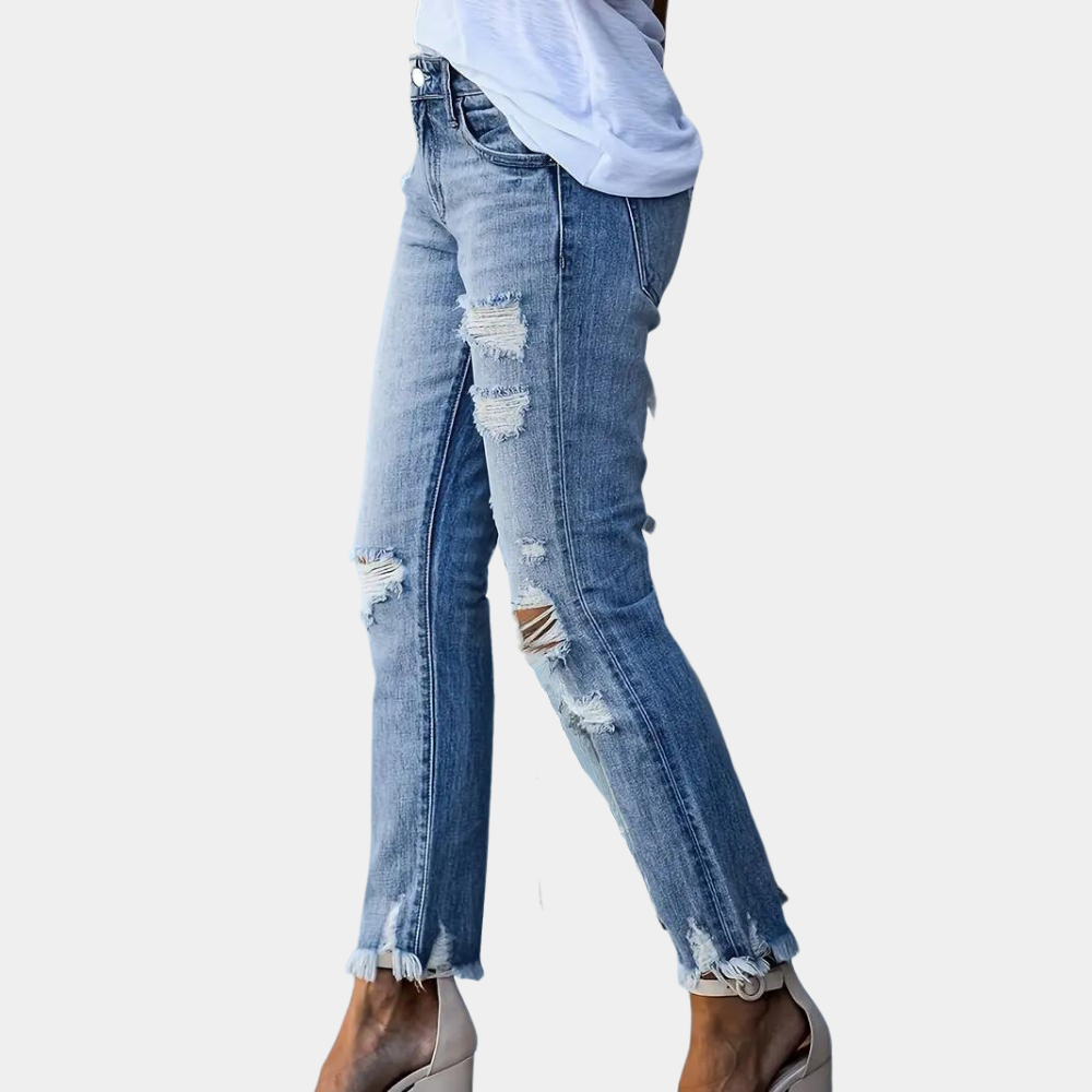 Stylish Aldina women's jeans with rubbed seams for a casual and trendy look