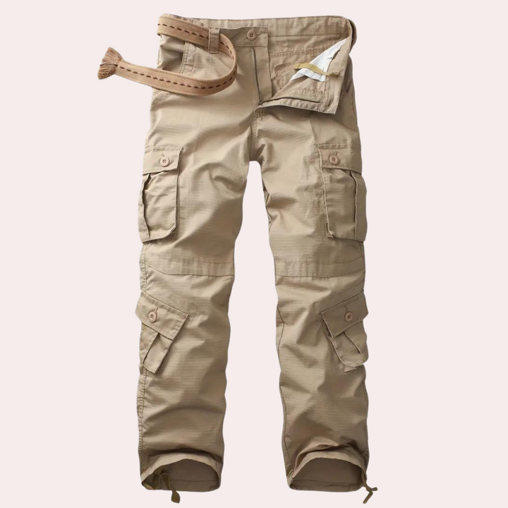 Nicolo's stylish cargo trousers: a must-have for the elegant man!