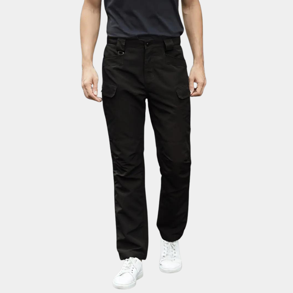 Faro - Stylish men's cargo trousers in an elegant edition