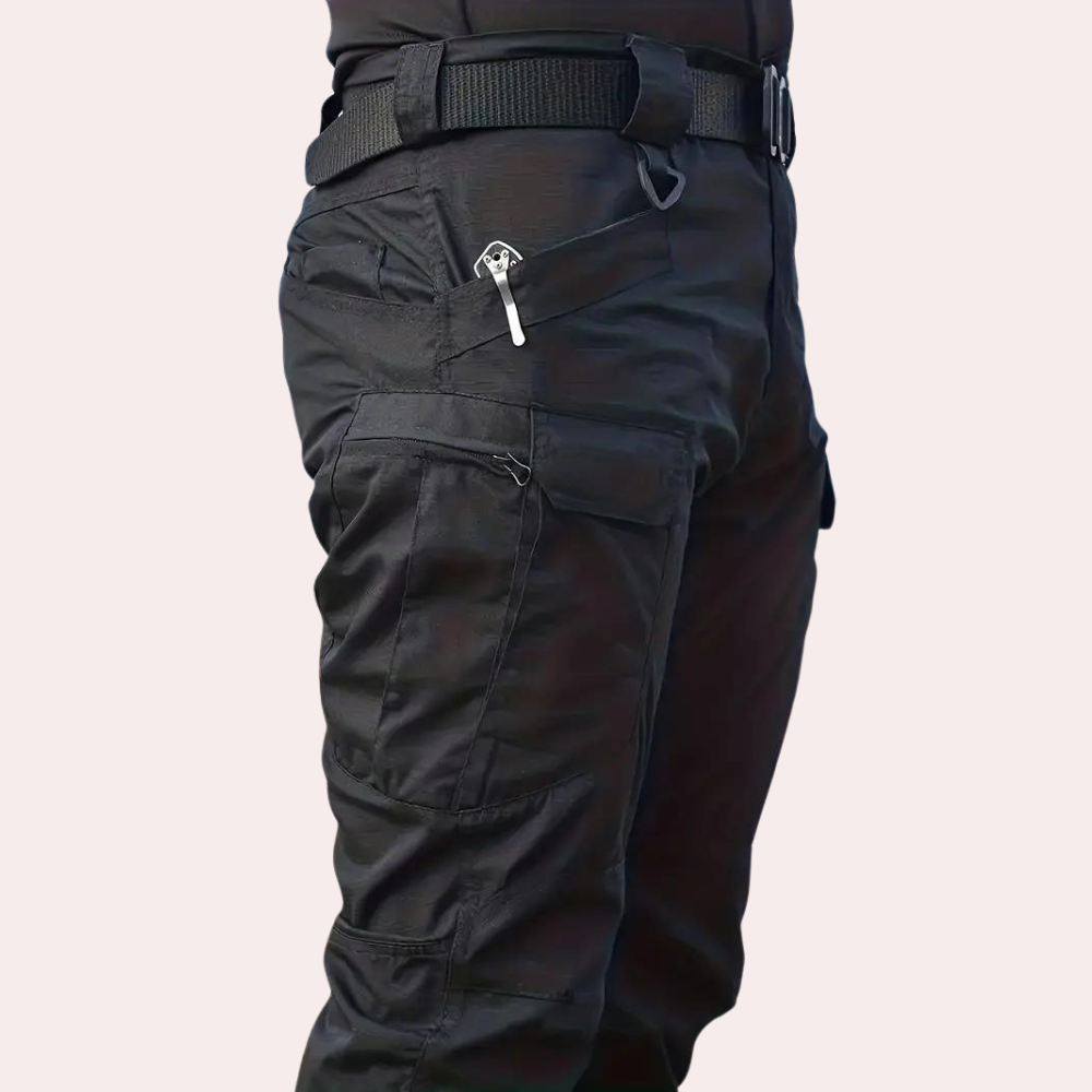 Faro - Stylish men's cargo trousers in an elegant edition