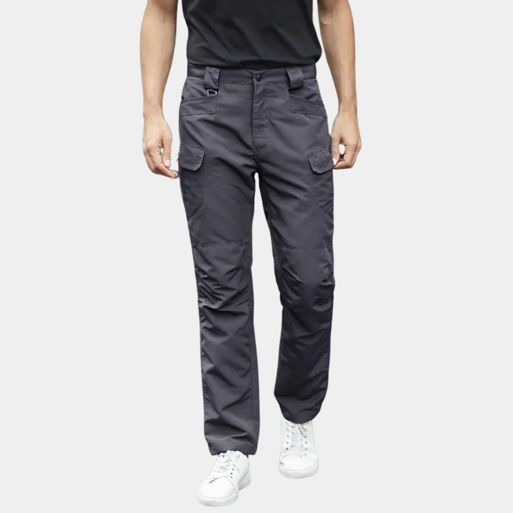 Faro - Stylish men's cargo trousers in an elegant edition