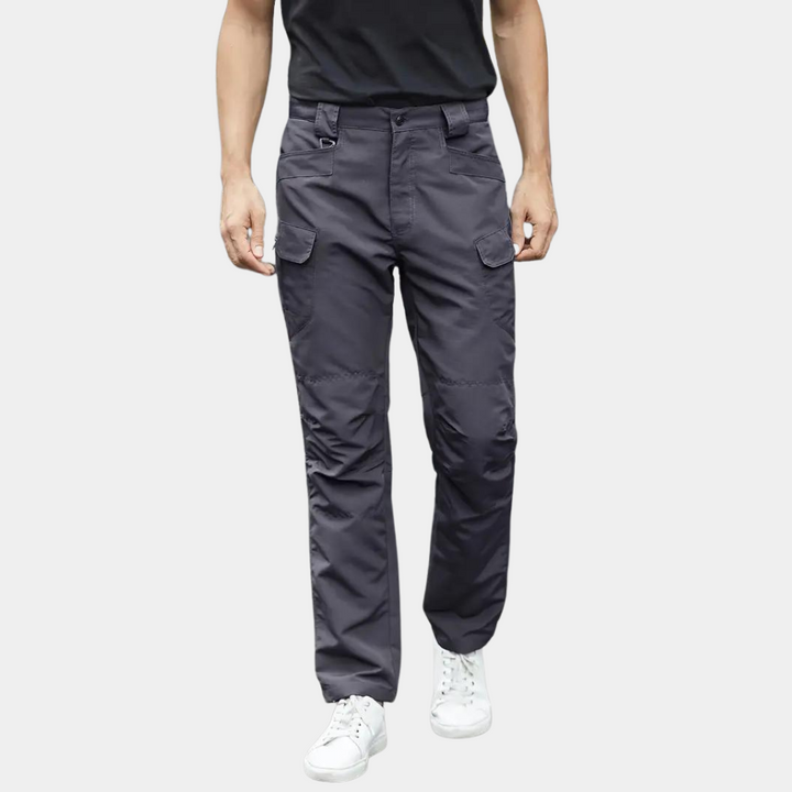 Faro - Stylish men's cargo trousers in an elegant edition