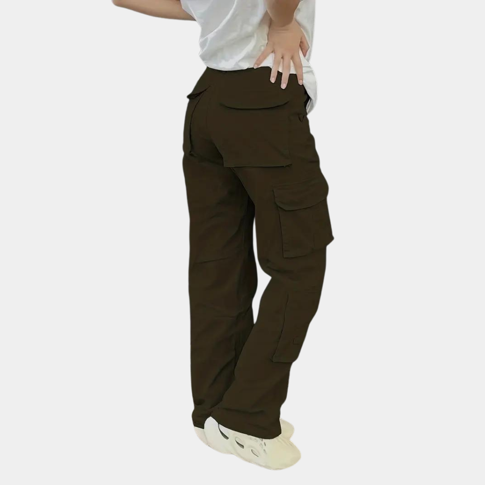 Cecilia - fashionable women's cargo trousers with practical, stylish pockets