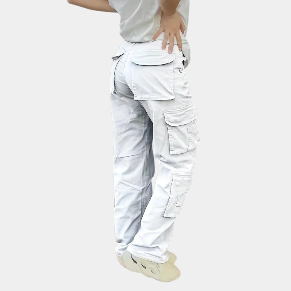 Cecilia - fashionable women's cargo trousers with practical, stylish pockets