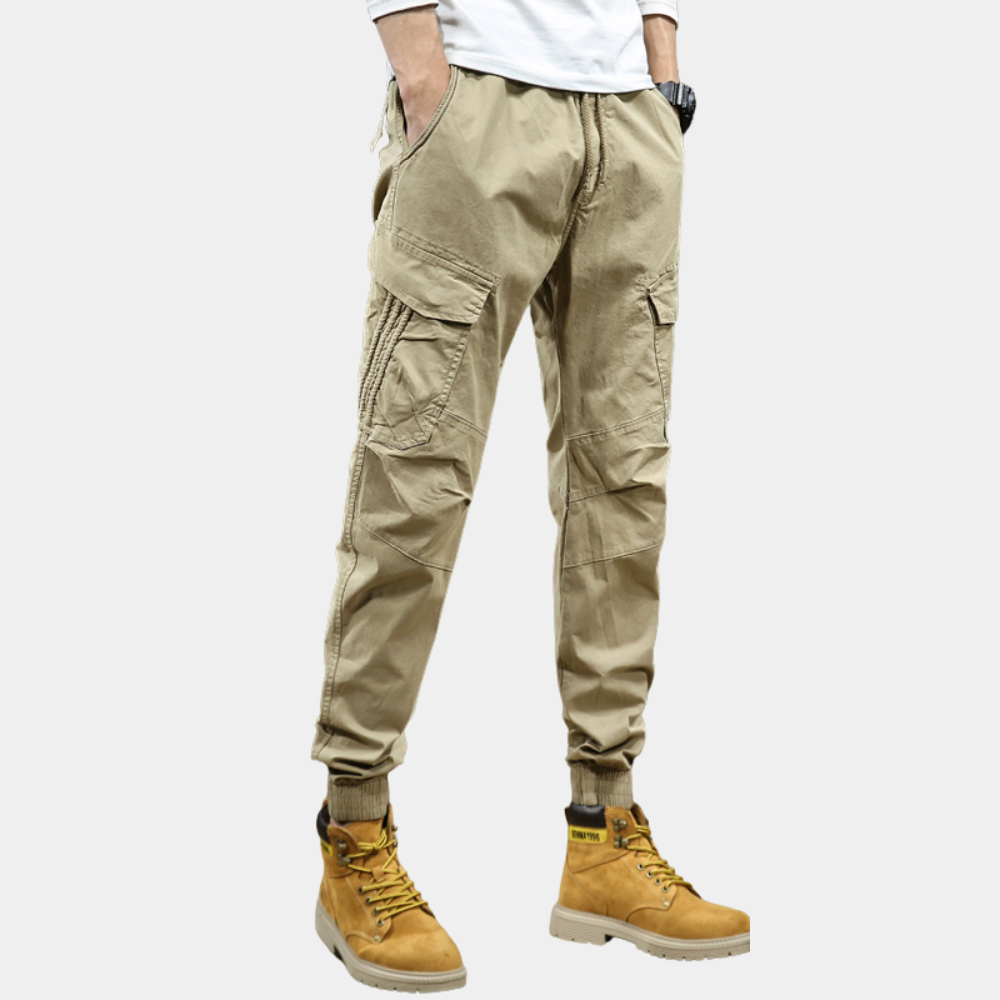 Stylish men's Daan cargo trousers - a guarantee of comfort and functionality with extra pockets!