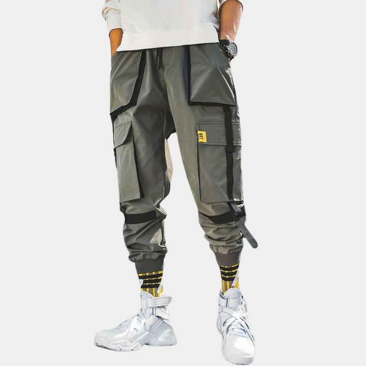 Fashionable and modern men's cargo trousers by Italo