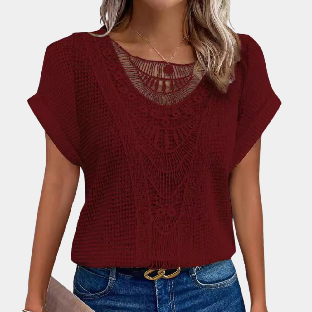 Lazda - Stylish round neck T-shirt in a classic design