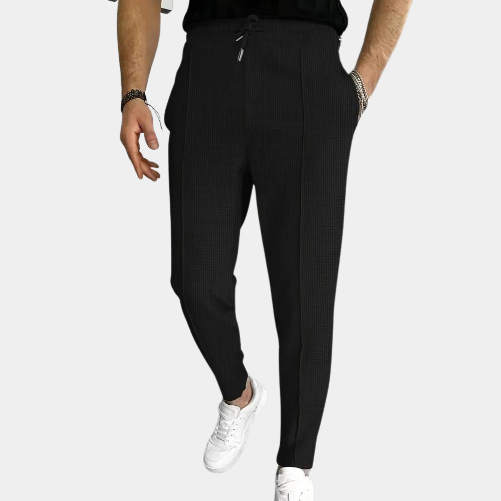 Fashionable men's joggers with adjustable waistband and practical drawstring