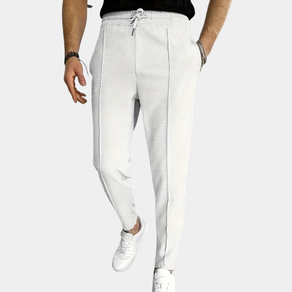 Fashionable men's joggers with adjustable waistband and practical drawstring