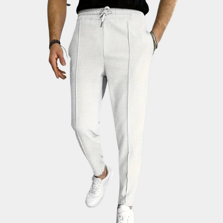 Fashionable men's joggers with adjustable waistband and practical drawstring