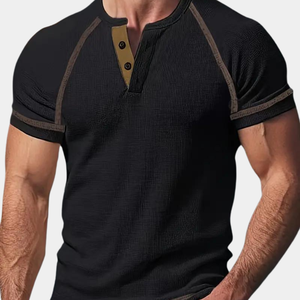 A stylish and airy short-sleeved T-shirt for men - perfect for any occasion!