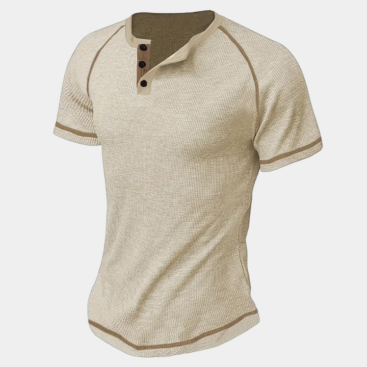 A stylish and airy short-sleeved T-shirt for men - perfect for any occasion!
