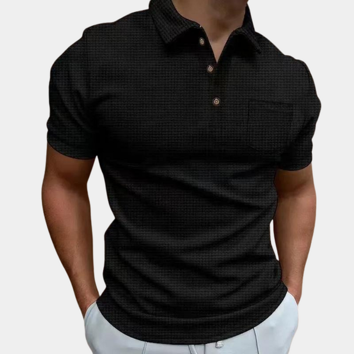 A stylish men's short-sleeved shirt - the perfect choice for everyday looks!