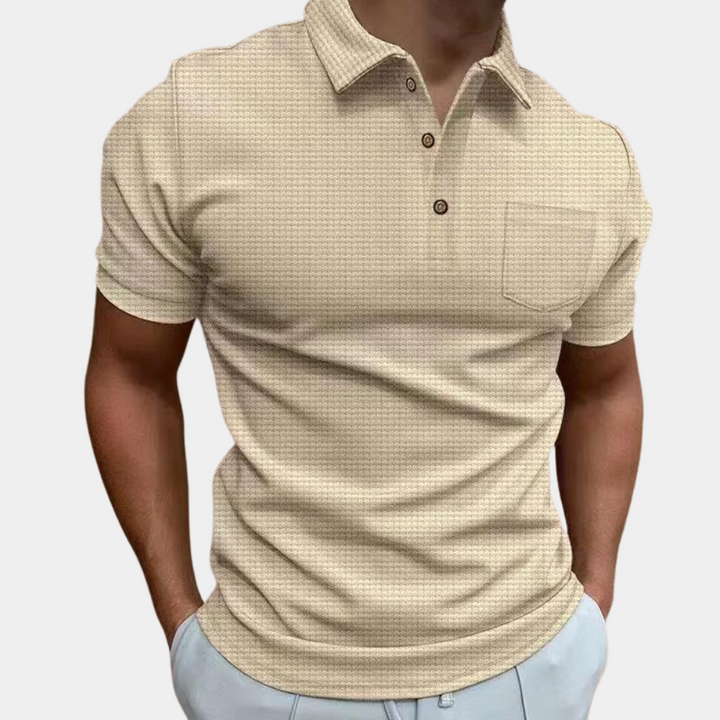 A stylish men's short-sleeved shirt - the perfect choice for everyday looks!