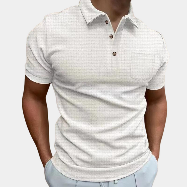 A stylish men's short-sleeved shirt - the perfect choice for everyday looks!