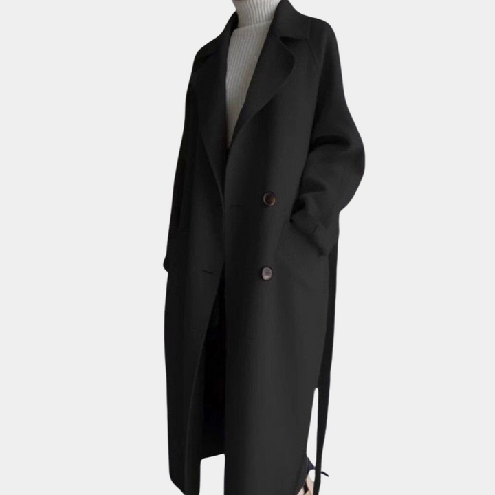 Elegant long women's coat that emphasises sophisticated style and elegance
