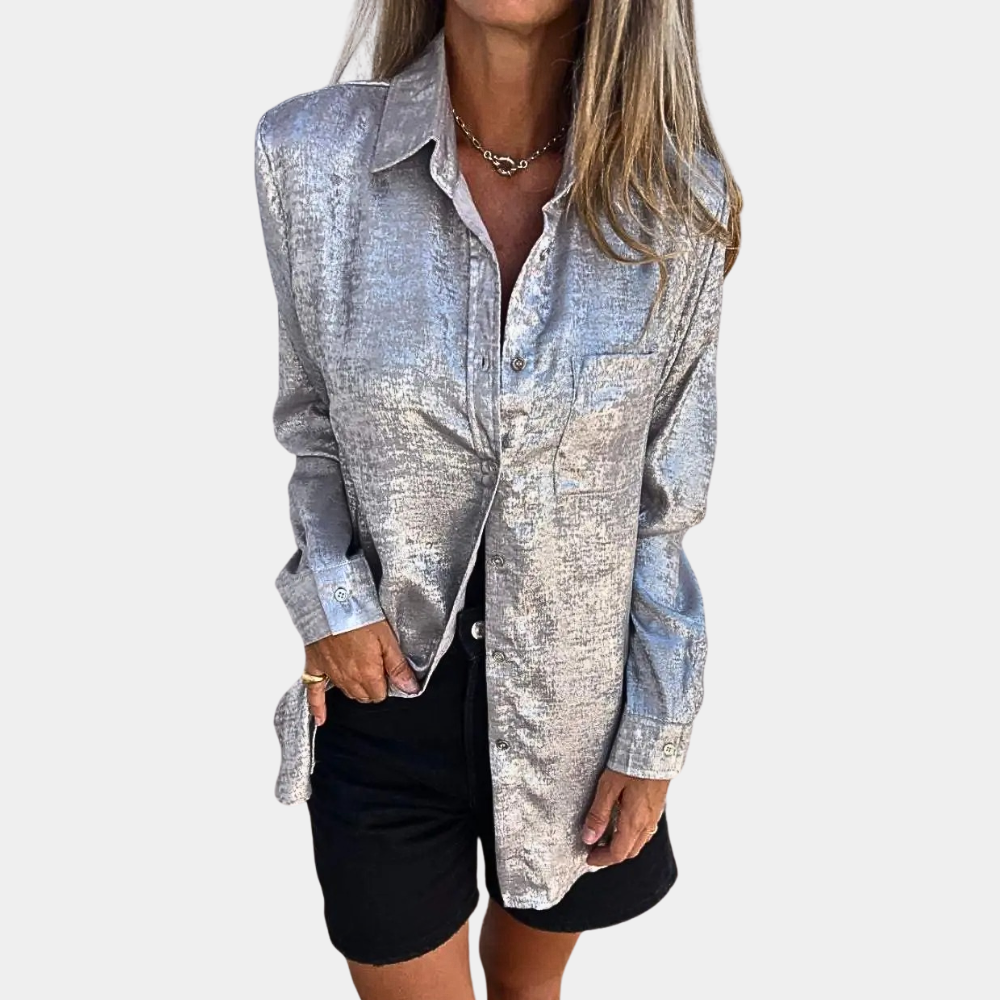Stylish and elegant women's blouse: the perfect choice for smart-casual looks