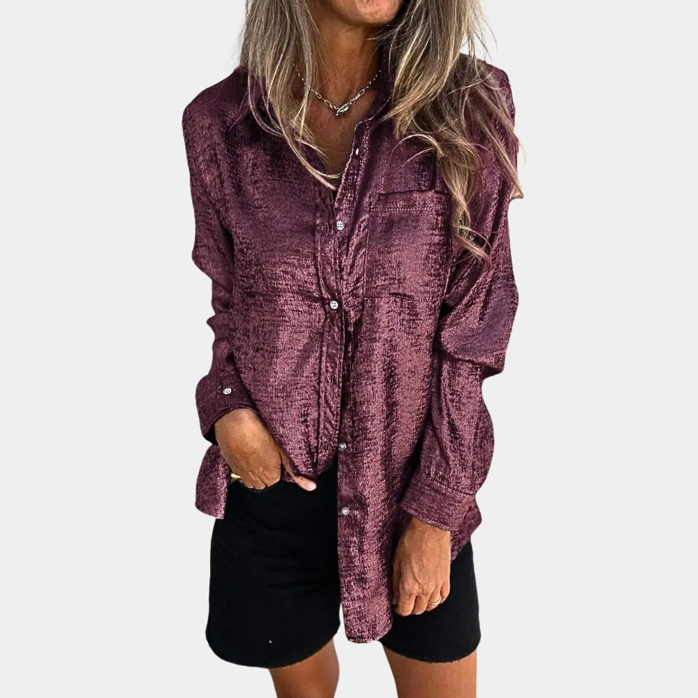 Stylish and elegant women's blouse: the perfect choice for smart-casual looks