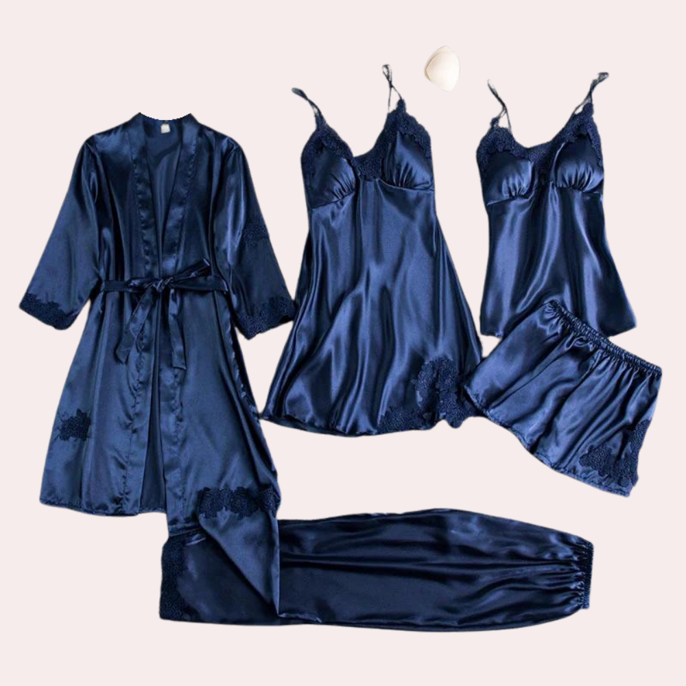 Luxury women's pyjamas for a night full of softness and elegance