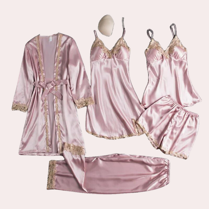 Luxury women's pyjamas for a night full of softness and elegance