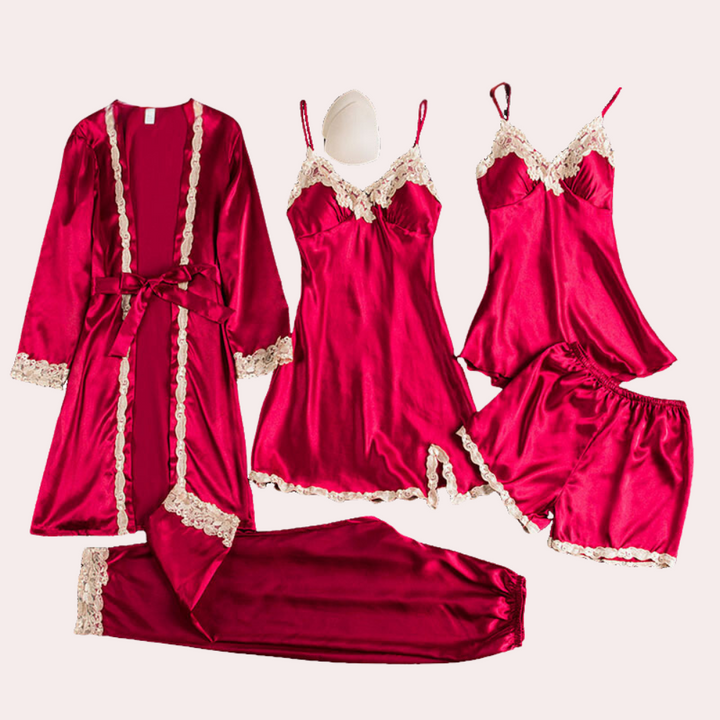 Luxury women's pyjamas for a night full of softness and elegance