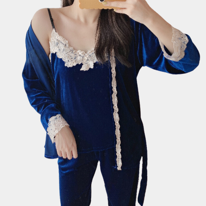 Discover exceptional comfort in luxury pyjamas for women!