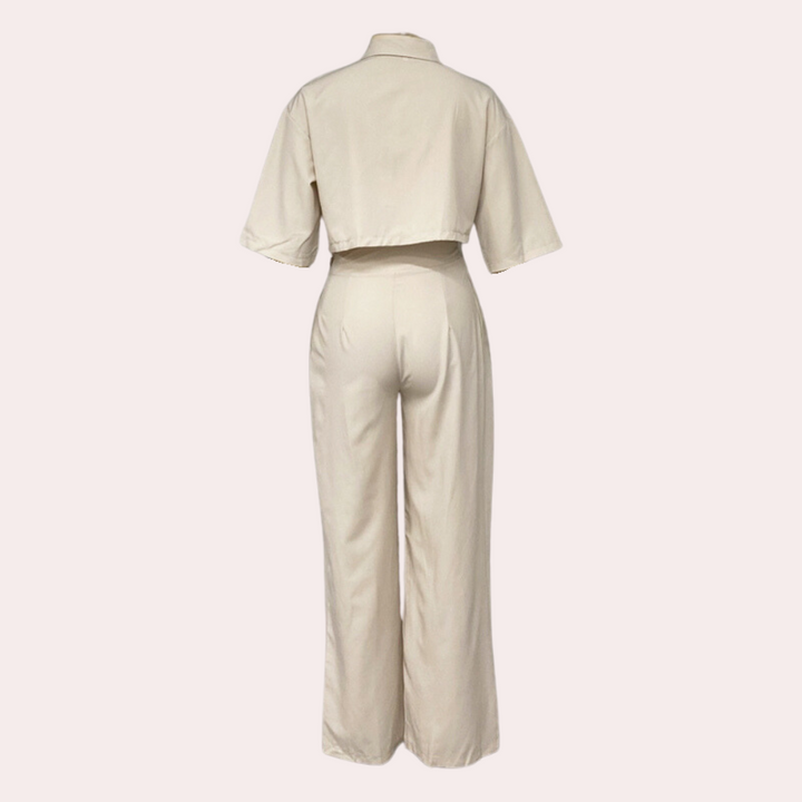 Stylish and subtle women's 2-in-1 casual set
