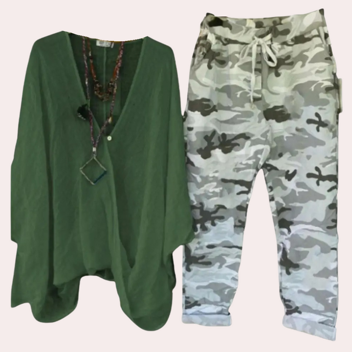 Elegant 2-piece women's set, ideal for sophisticated style