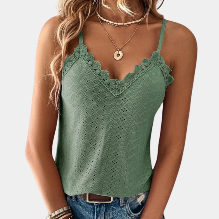 Elegant women's blouse with pointed neckline - discover your unique style!