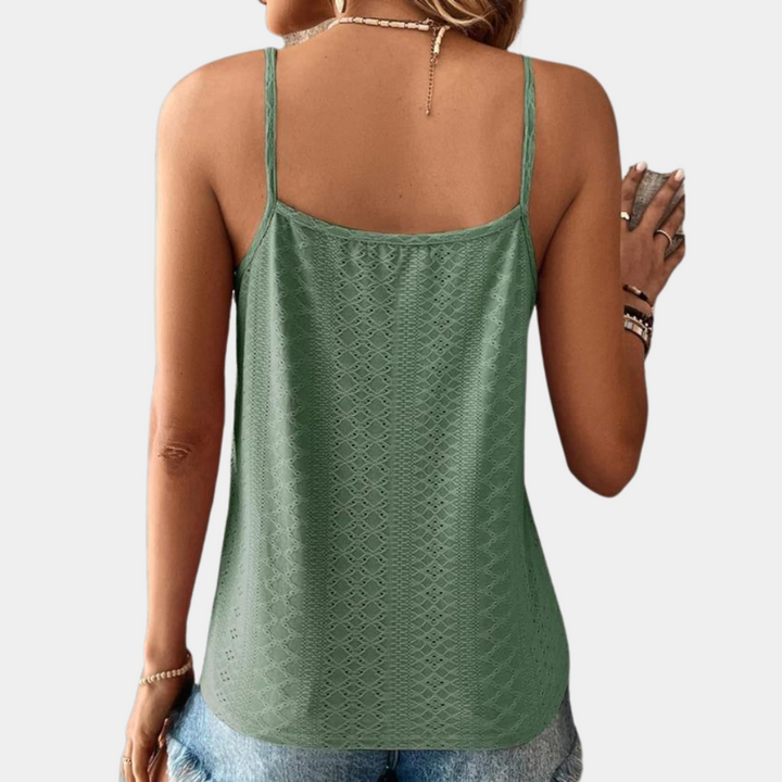 Elegant women's blouse with pointed neckline - discover your unique style!