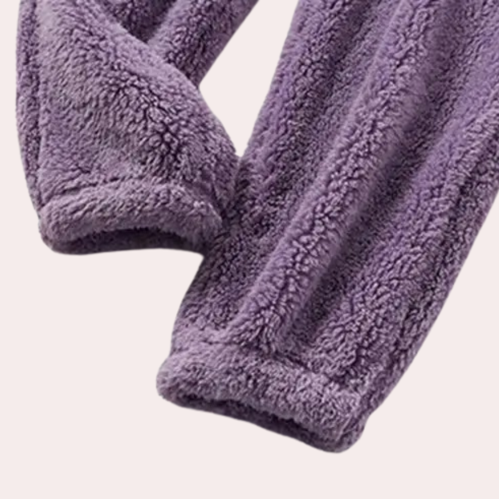 Sensual and comfortable women's pyjamas, ideal for relaxing evenings