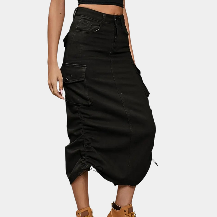 Elegant cargo skirt for women - the perfect choice for a stylish look!