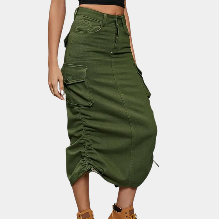 Elegant cargo skirt for women - the perfect choice for a stylish look!