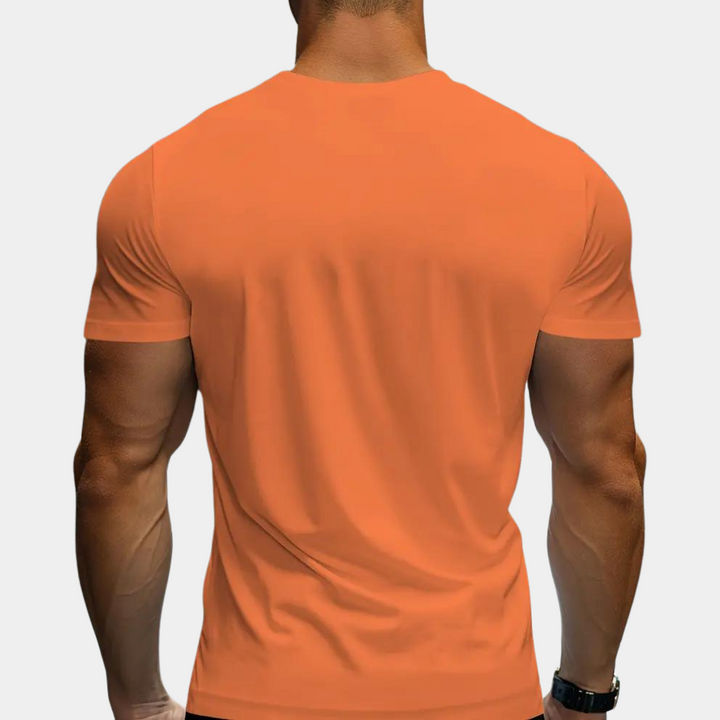 Stylish men's short-sleeved T-shirt in orange - perfect for any occasion!