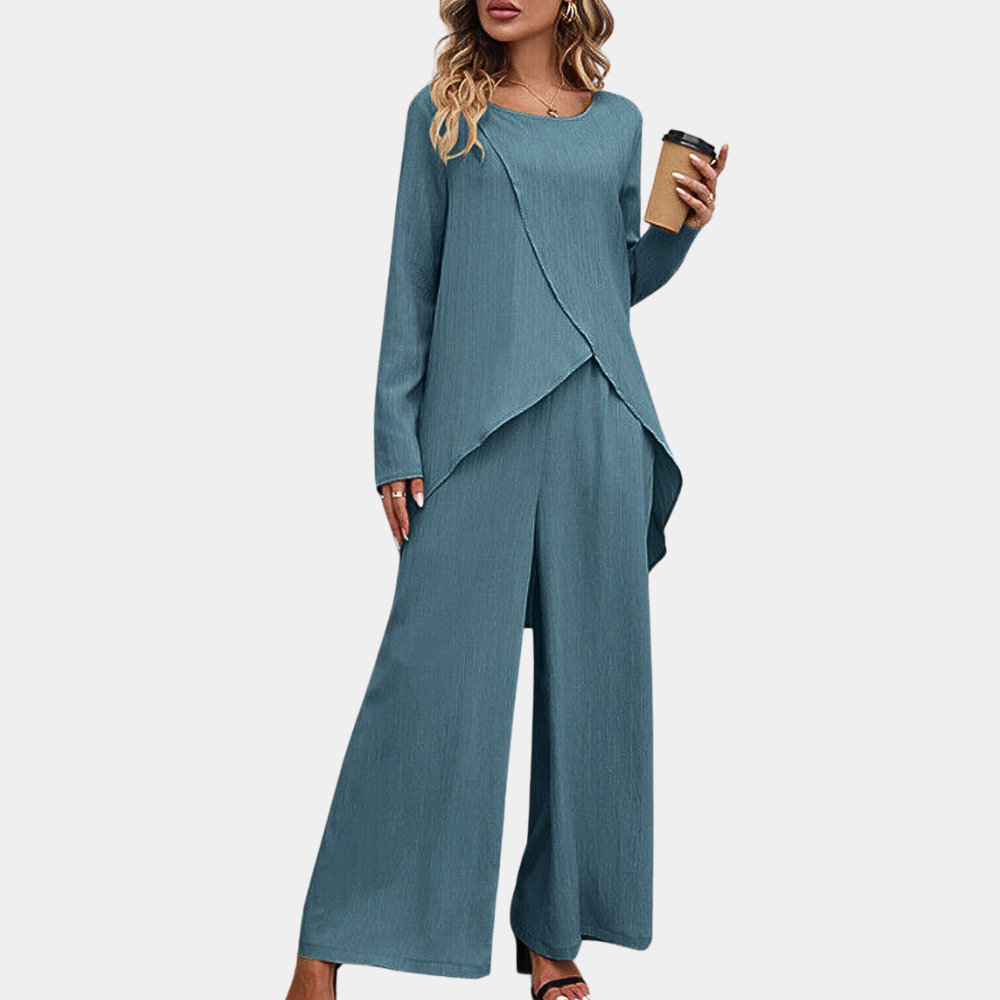 A stylish women's set, perfect for any occasion