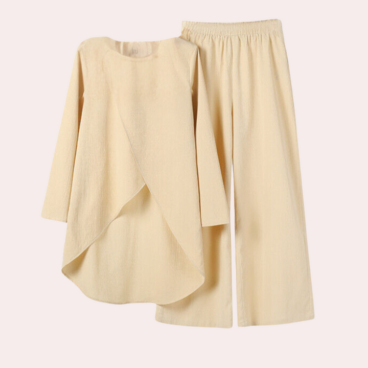 A stylish women's set, perfect for any occasion