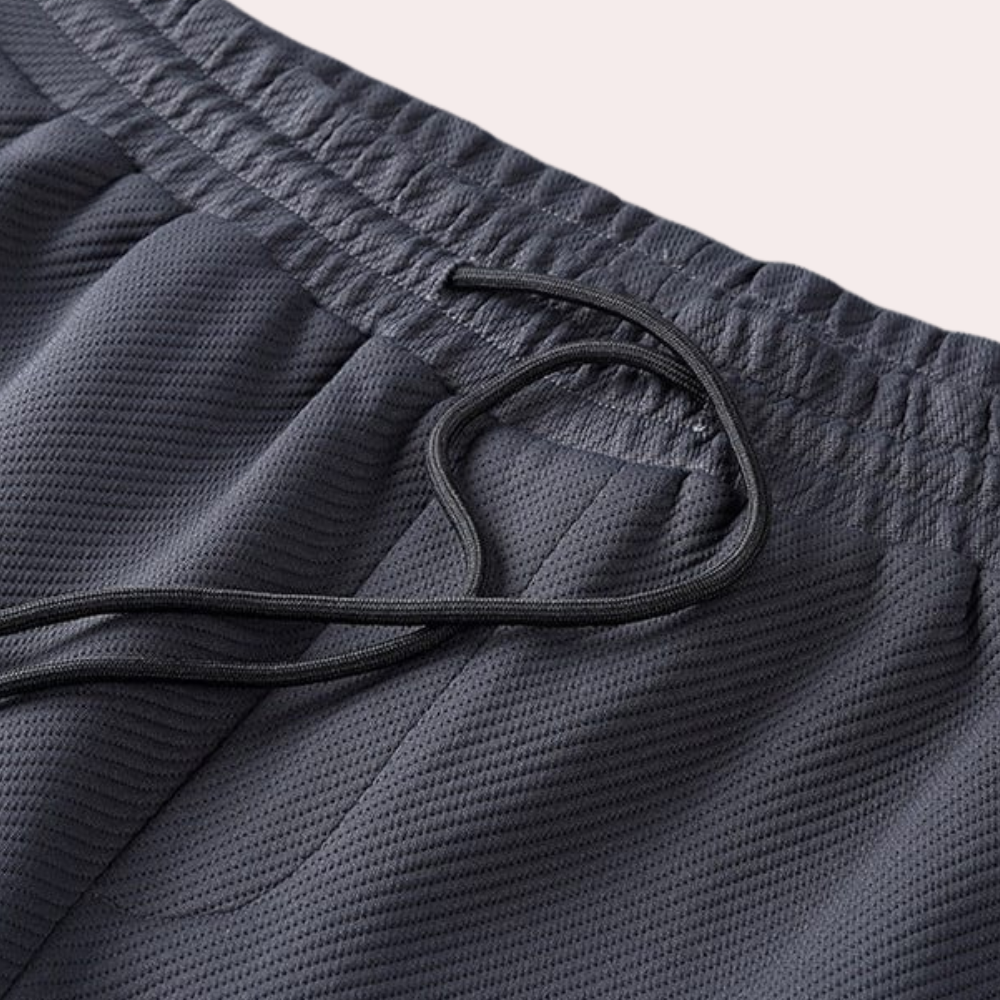 Chic and comfortable sports kit for men