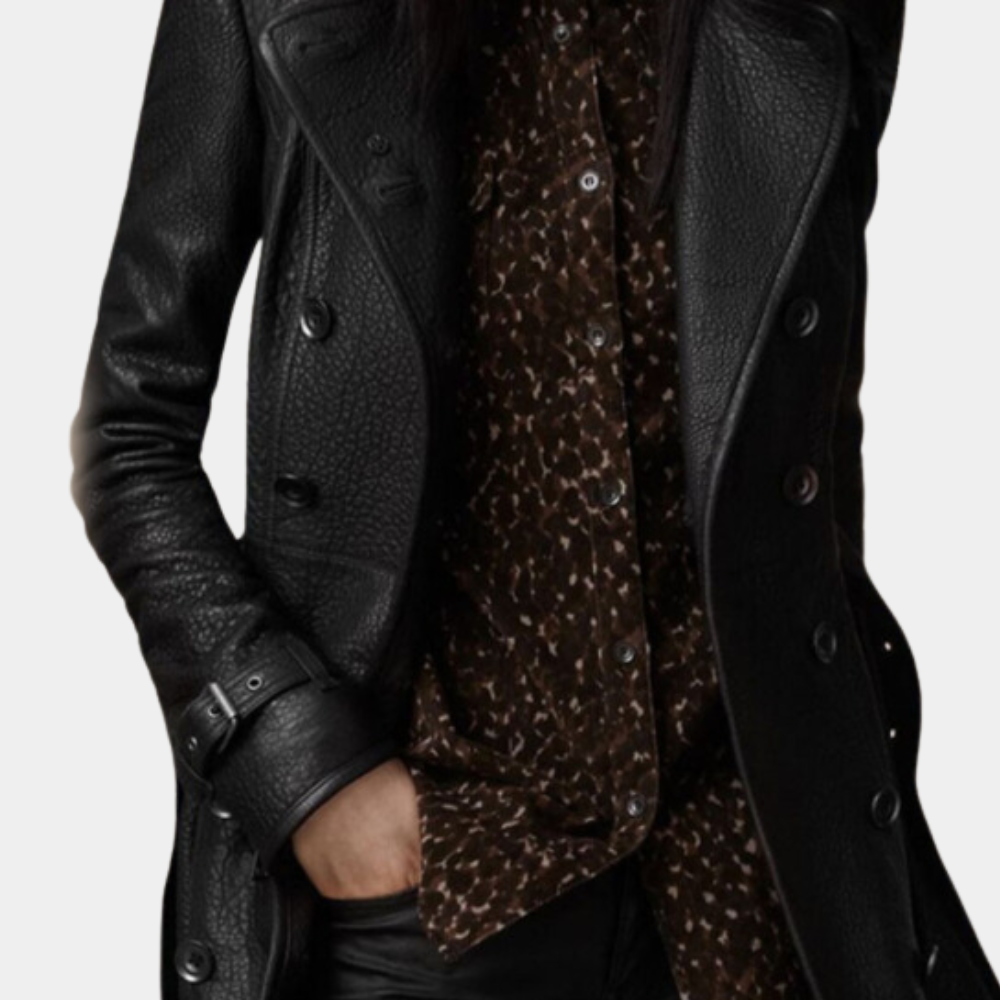 Elegant leather jacket for women: warm and stylish protection against the cold
