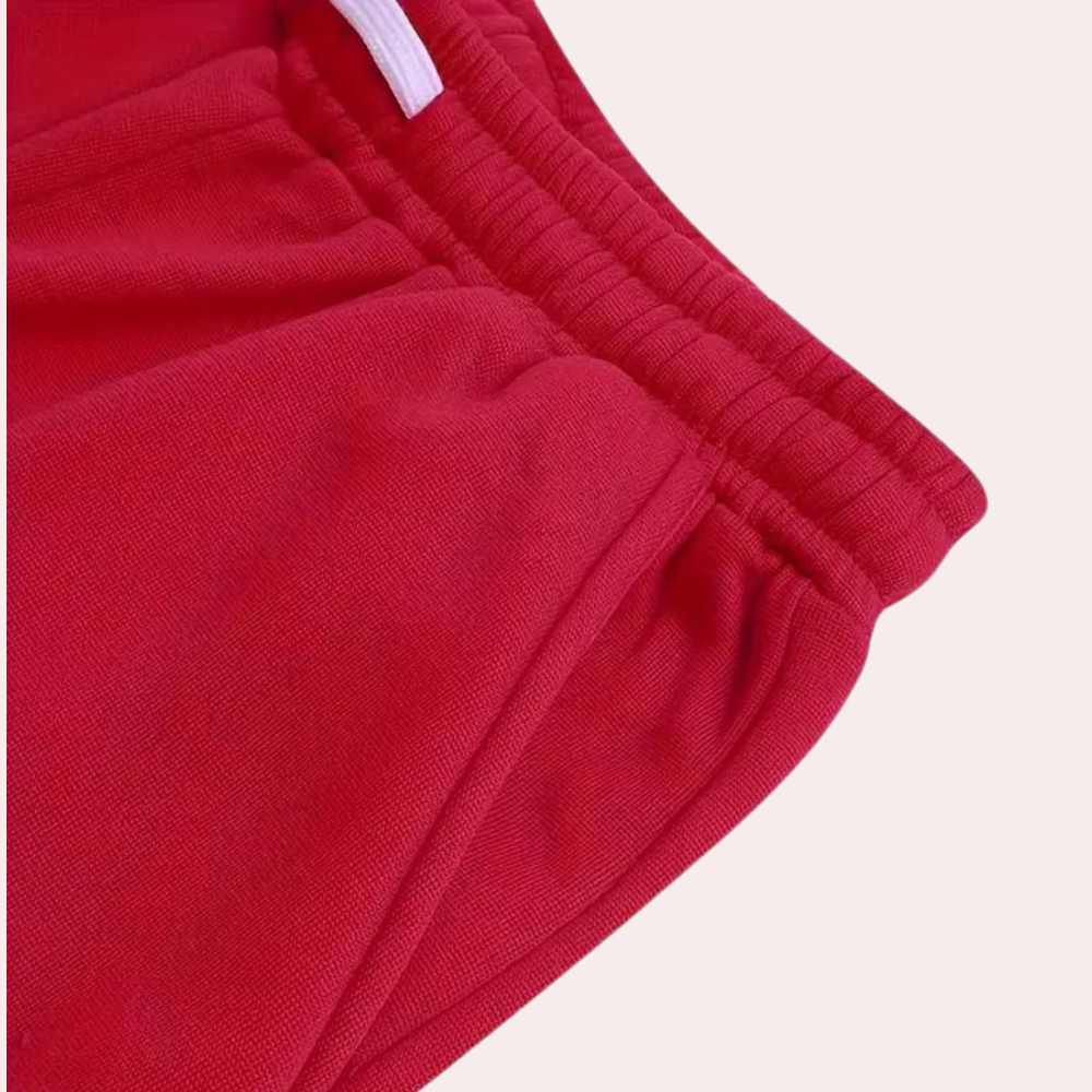 Elegant and on-trend hooded set for women