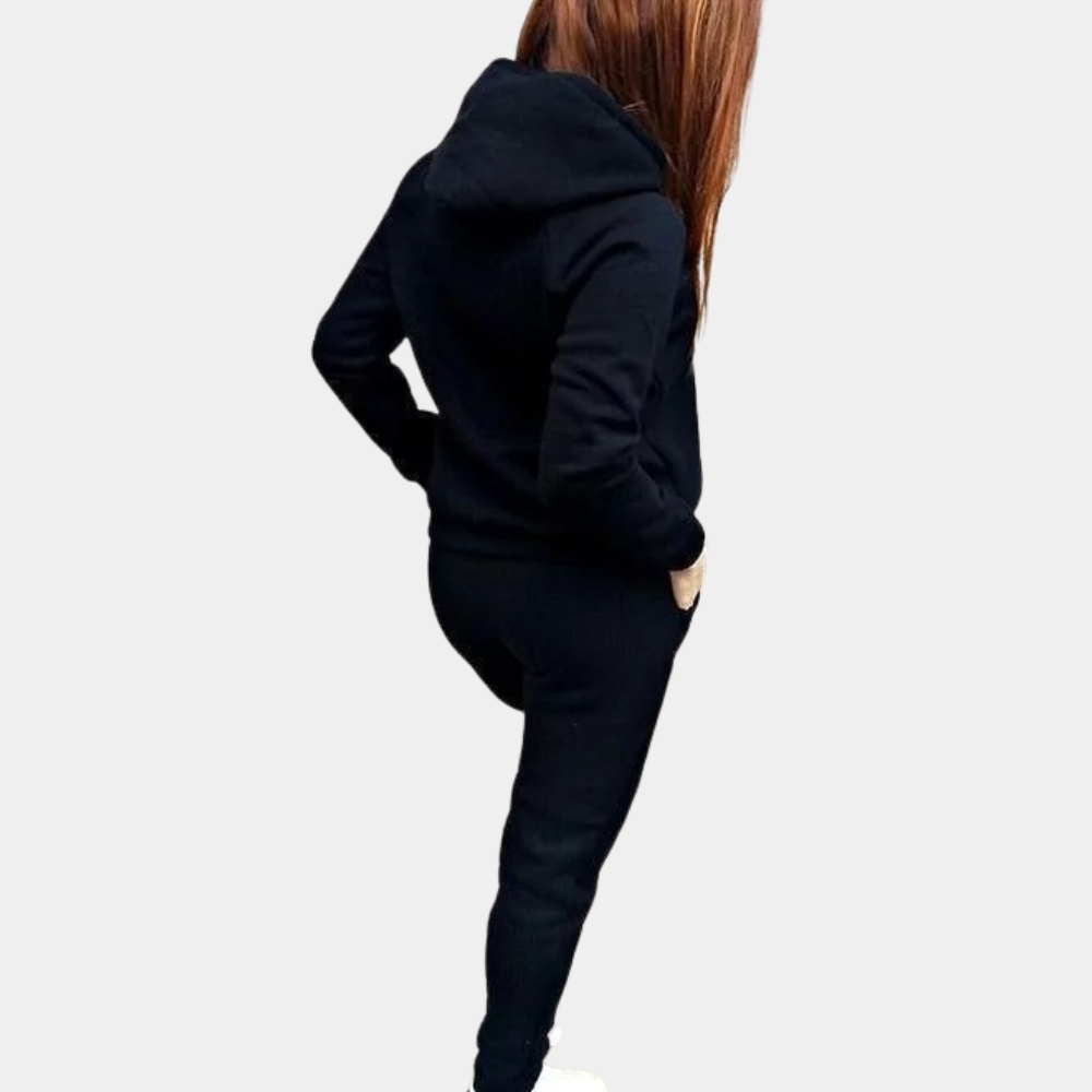 Elegant and on-trend hooded set for women