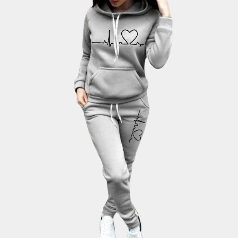 Elegant and on-trend hooded set for women