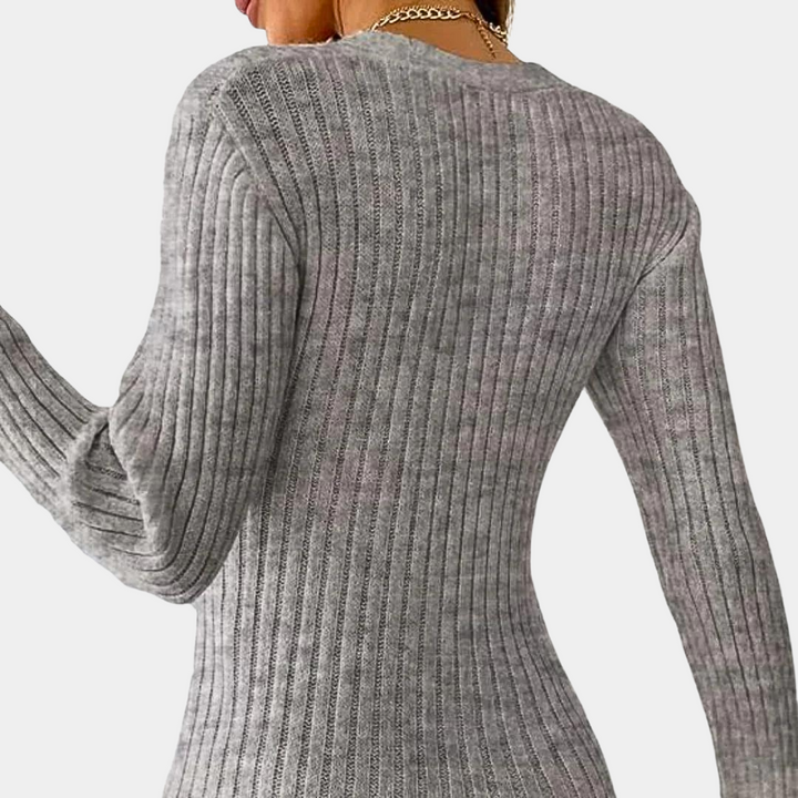 Ava - Elegant and fashionable women's jumper that will add to your extraordinary style