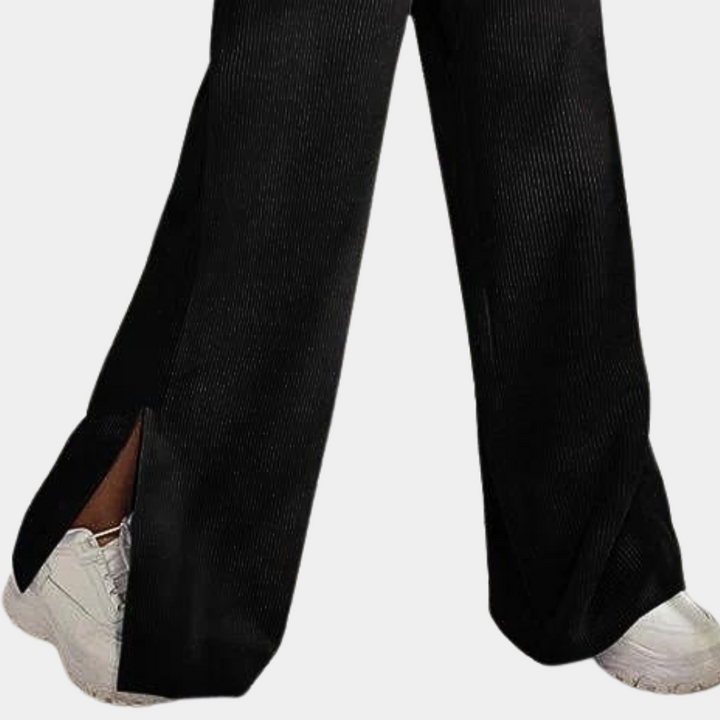 Daria - Elegant and comfortable corduroy trousers for women